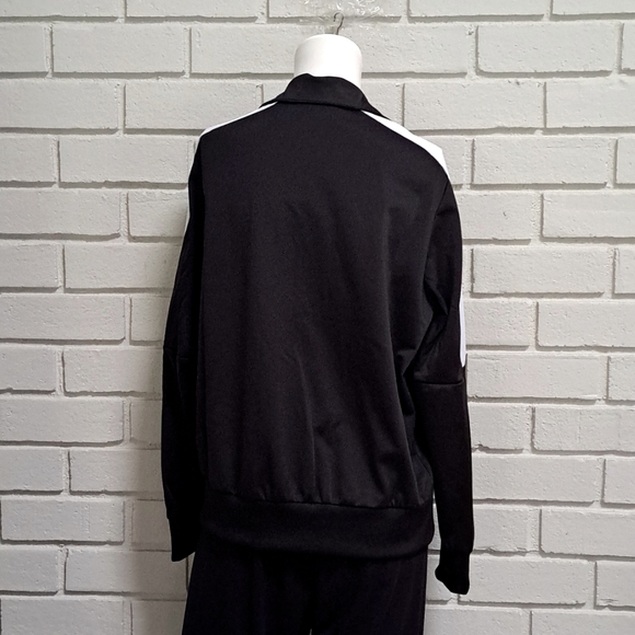 Puma Black/White Zip Up Jacket. Size Medium NWT - Picture 7 of 12